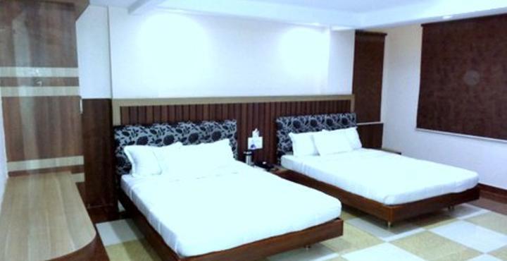 Hotel Shree Vinayak Palace בהופאל מראה חיצוני תמונה