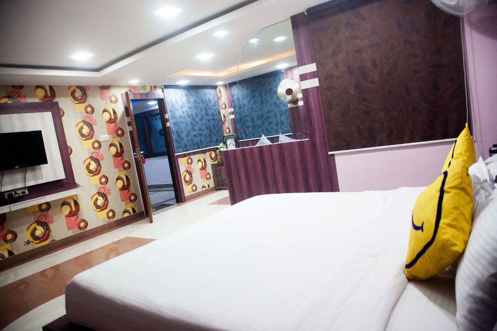 Hotel Shree Vinayak Palace בהופאל מראה חיצוני תמונה