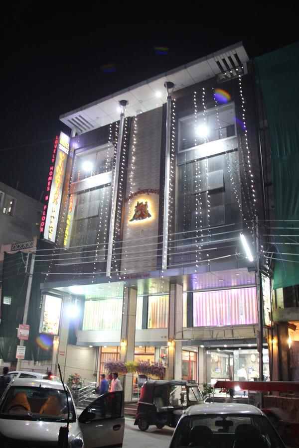 Hotel Shree Vinayak Palace בהופאל מראה חיצוני תמונה