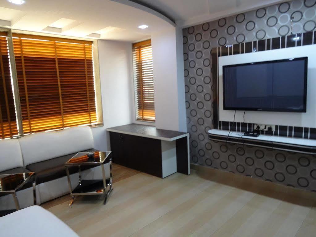 Hotel Shree Vinayak Palace בהופאל מראה חיצוני תמונה